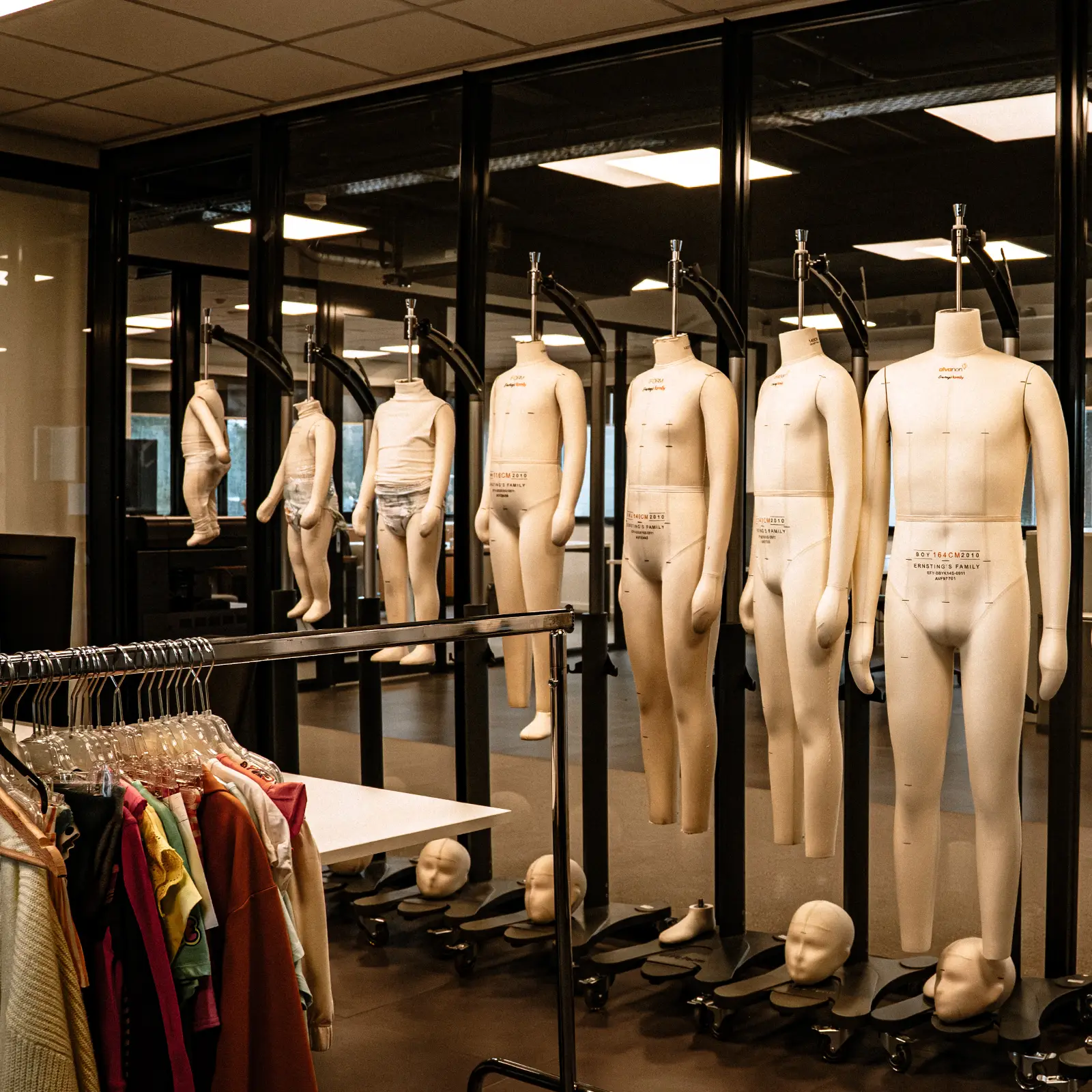 jomo fashion office mannequin